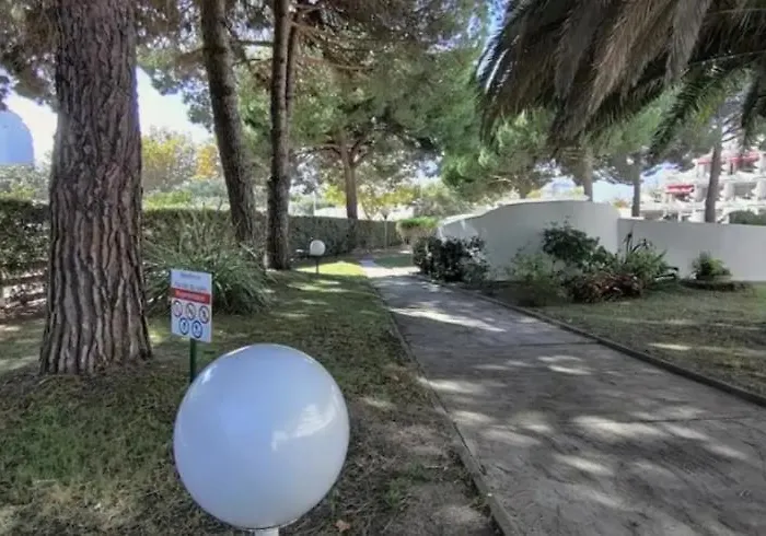 A La Piscine Wifi Parking Clim